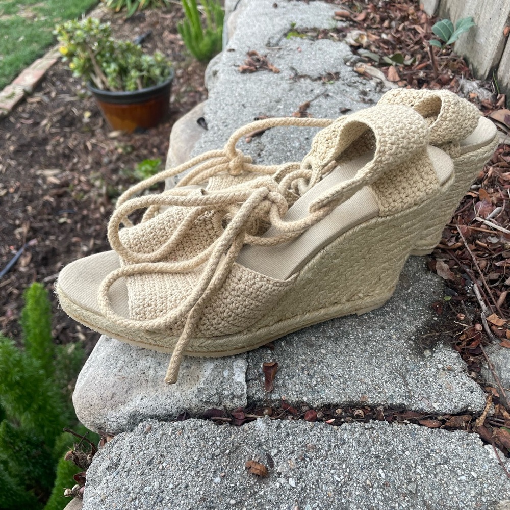 Tan Espadrille Wedge Shoes with Ankle Strap size 7.5